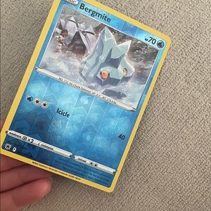 Bergmite Pokémon Card